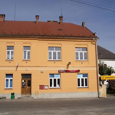 Penzion Modrý Jelen Vidnava Exterior foto