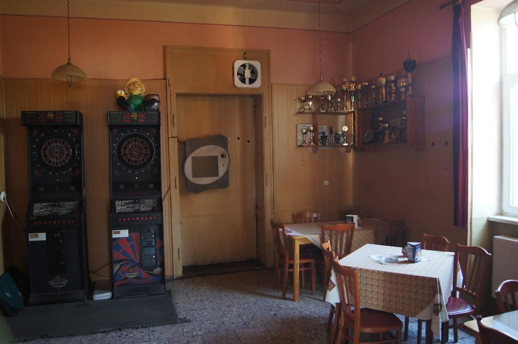 Penzion Modrý Jelen Vidnava Exterior foto