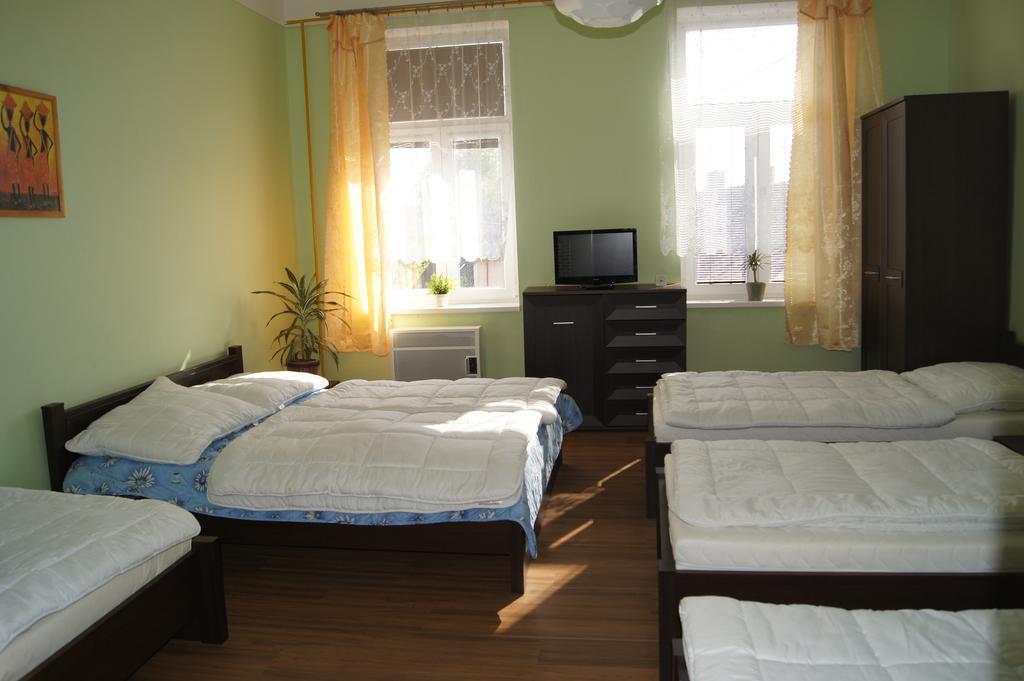 Penzion Modrý Jelen Vidnava Zimmer foto