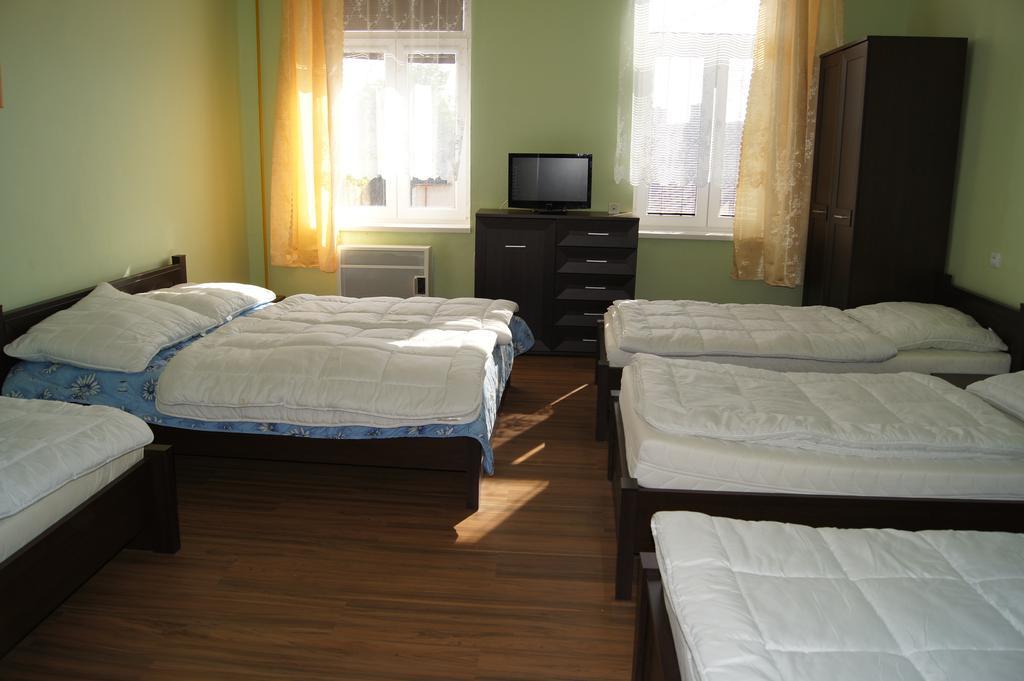Penzion Modrý Jelen Vidnava Zimmer foto